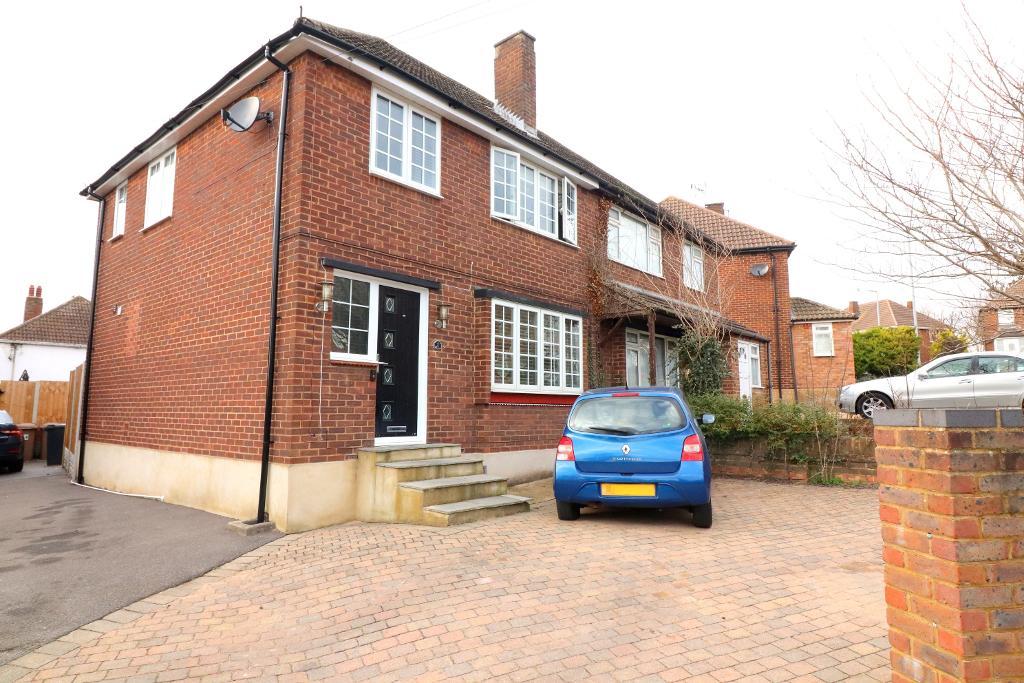 Cheviot Road, Luton, Bedfordshire, LU3 3DQ