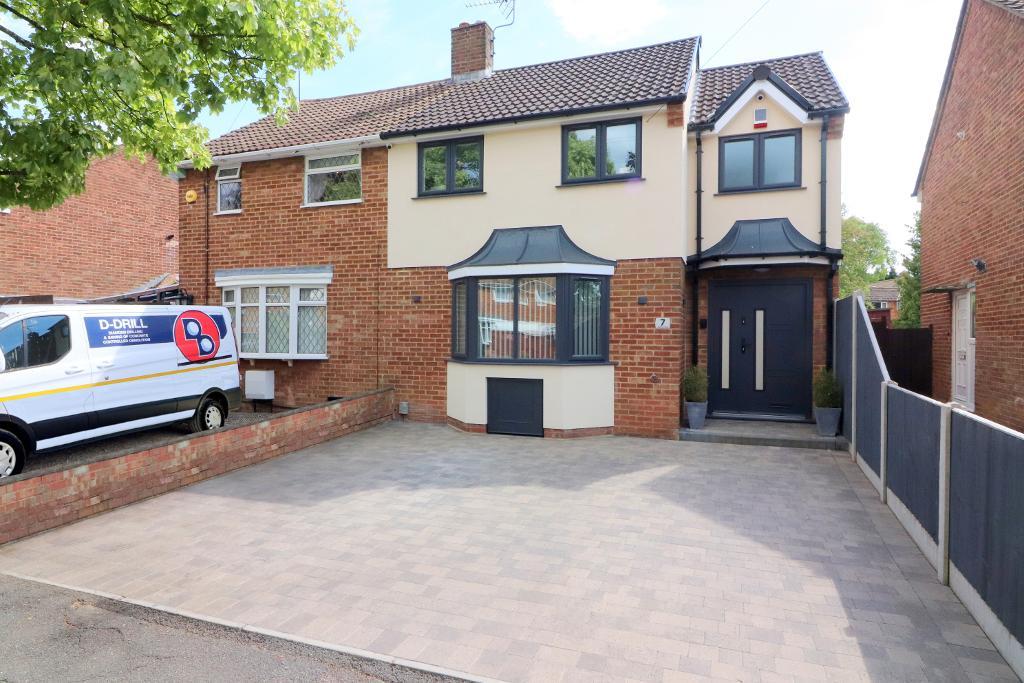 Lalleford Road, Luton, Bedfordshire, LU2 9JG