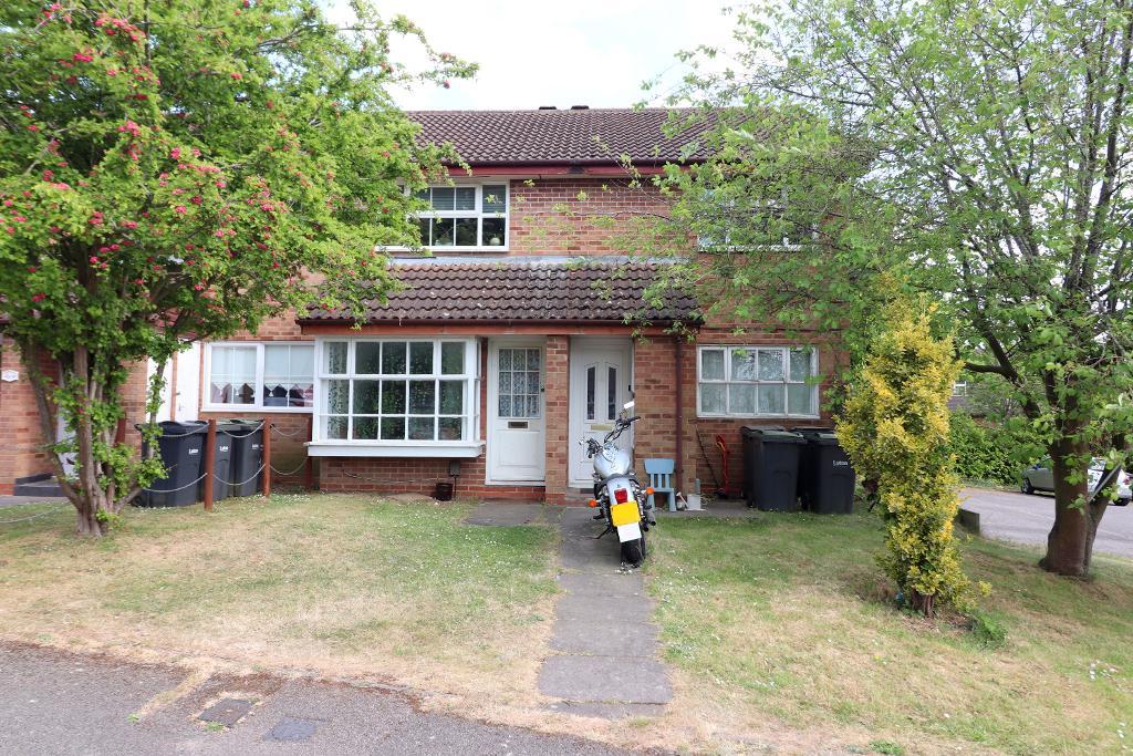Campania Grove, Luton, Bedfordshire, LU3 4DD