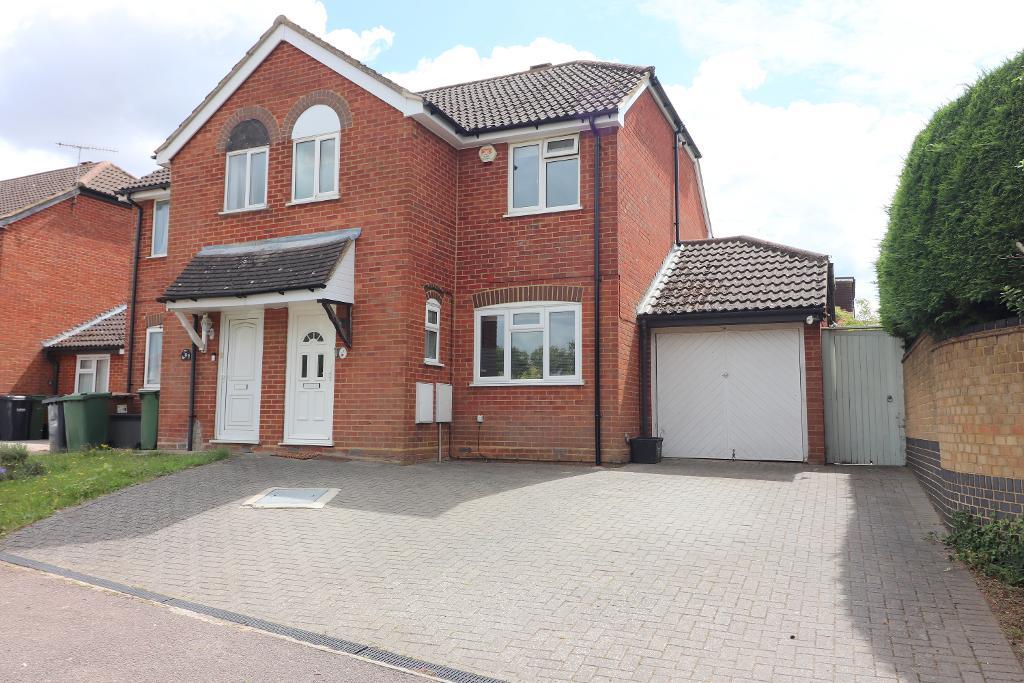 Pomeroy Grove, Luton, Bedfordshire, LU2 7SY