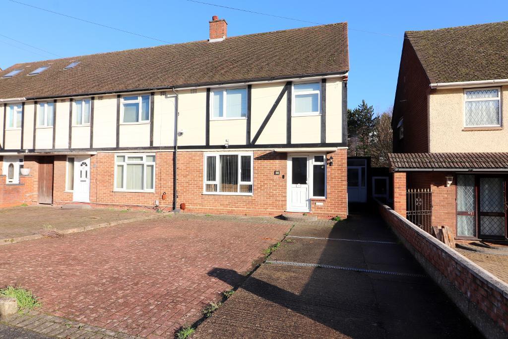 Eaton Valley Road, Luton, Bedfordshire, LU2 0SN