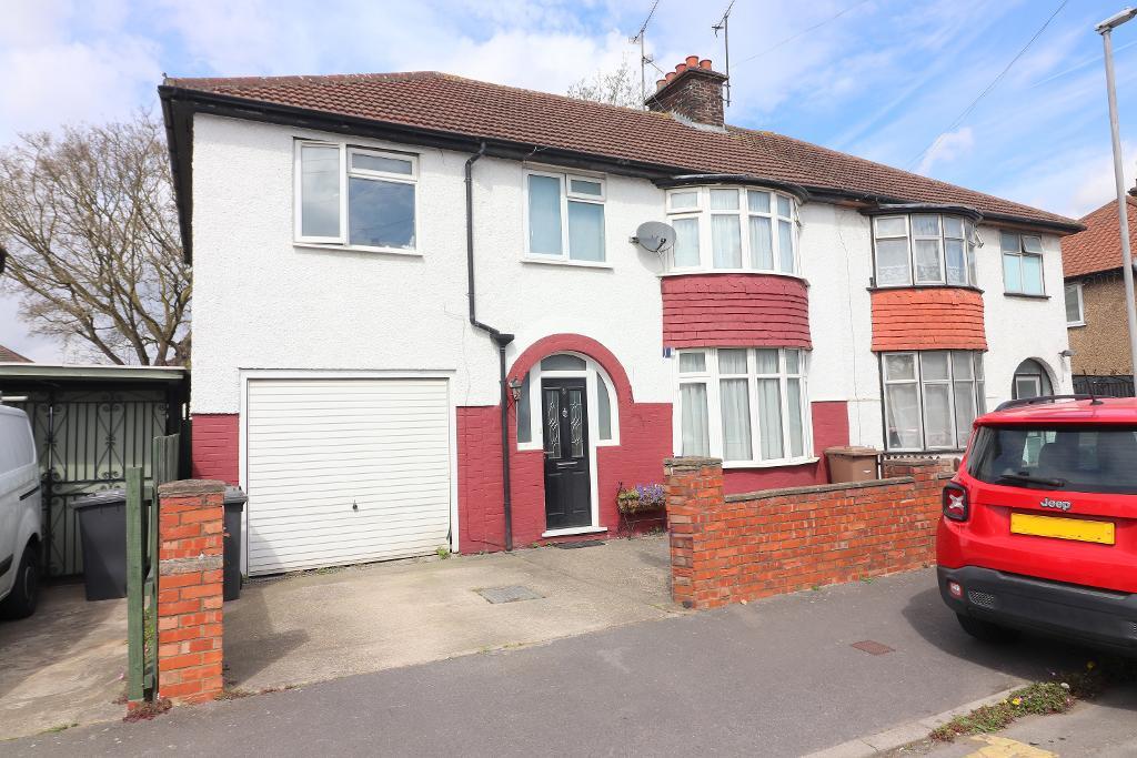 Fitzroy Avenue, Luton, Bedfordshire, LU3 1RS