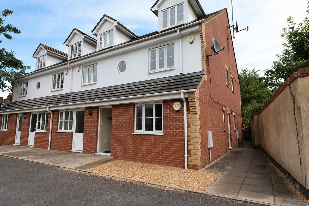Kingston Road, Luton, Bedfordshire, LU2 7RY