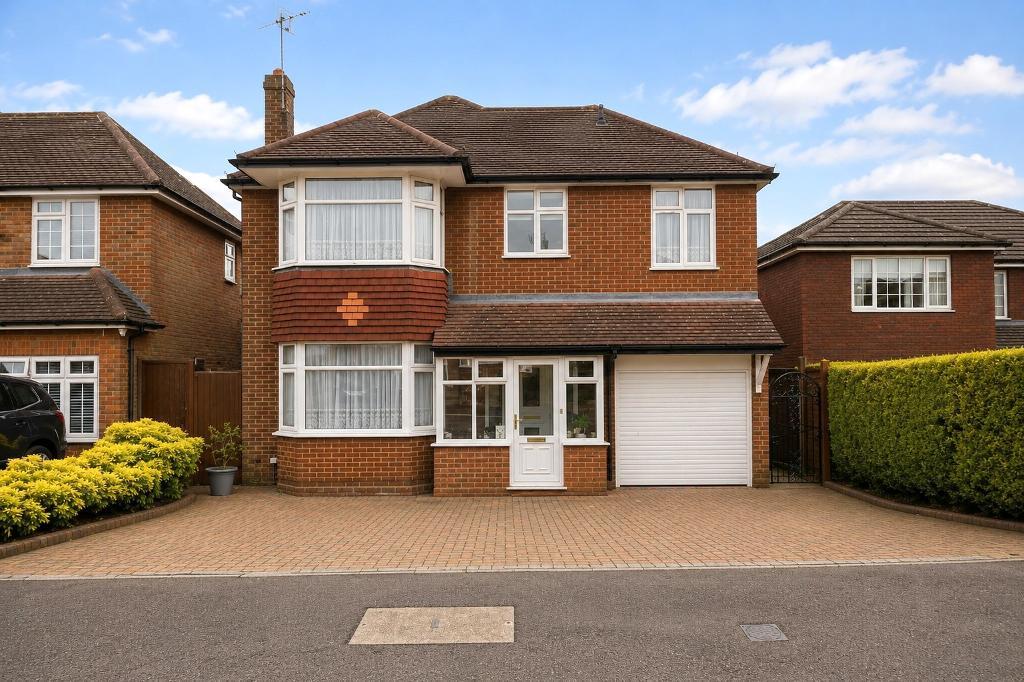 Sherborne Avenue, Luton, Bedfordshire, LU2 7BD
