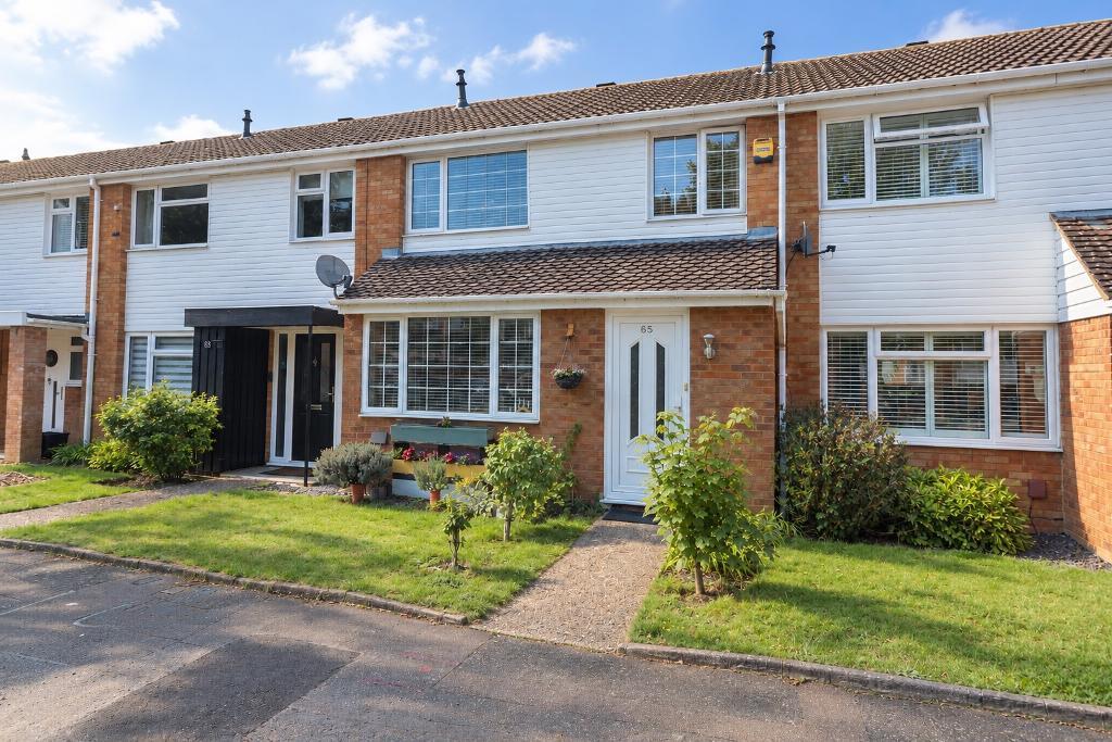 Bracklesham Gardens, Luton, Bedfordshire, LU2 8QJ