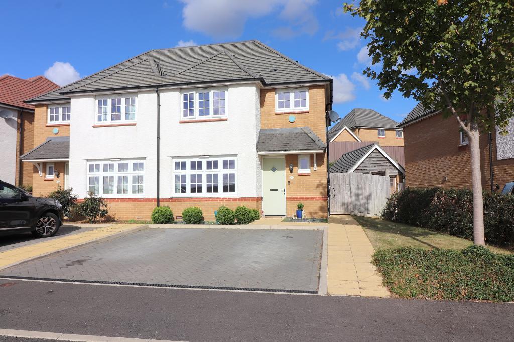 Hunting Drive, Luton, Bedfordshire, LU2 0GA